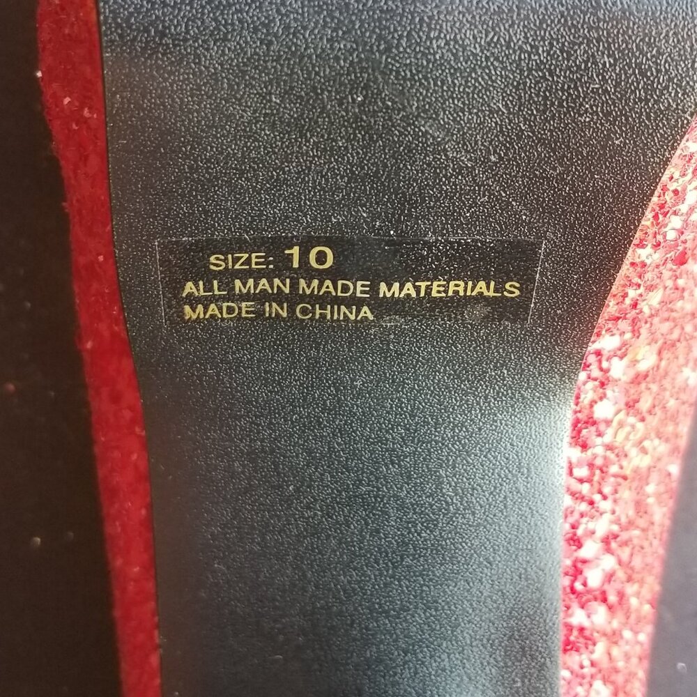 Hot Topic Ruby Red, Glitter, Platform Pumps. - image 3